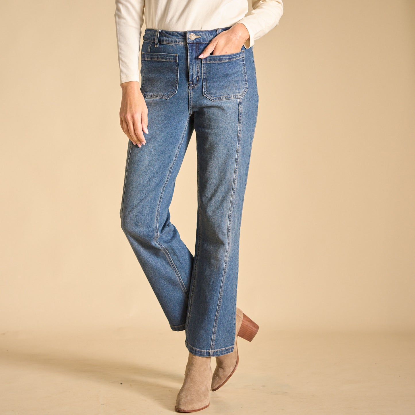 Dark Stonewash Front Detail Missy