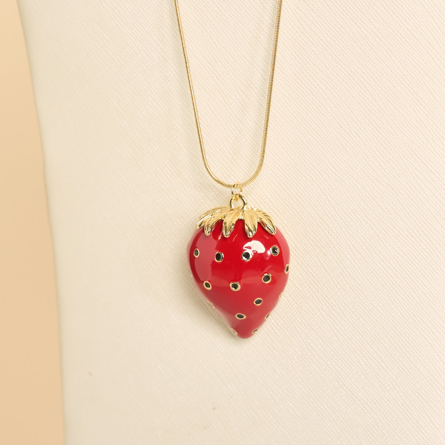 Gold Pendant Detail