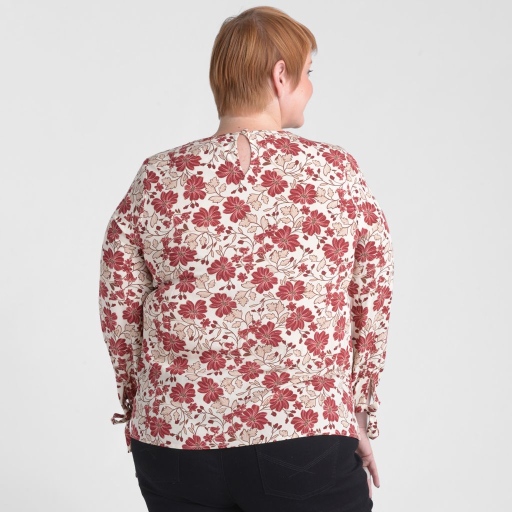 Antique White Back Detail Women