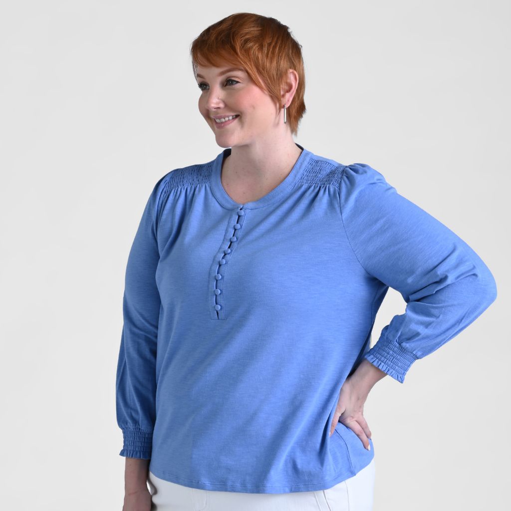 Blue Hydrangea Side Detail Women