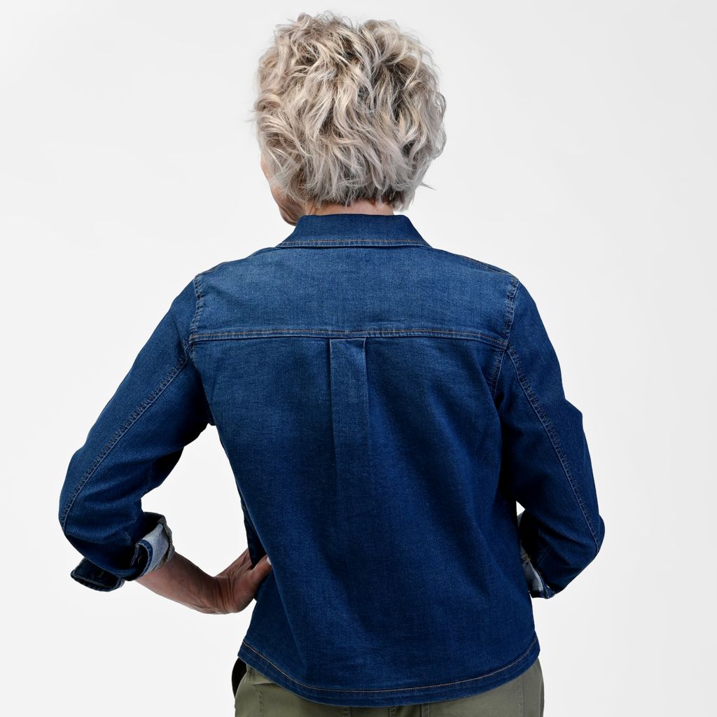 Medium Wash Back Detail Missy