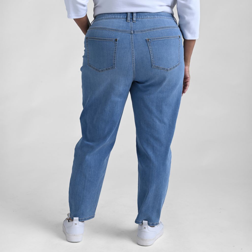 Signature Slimming Shaped Fit Ankle Jean