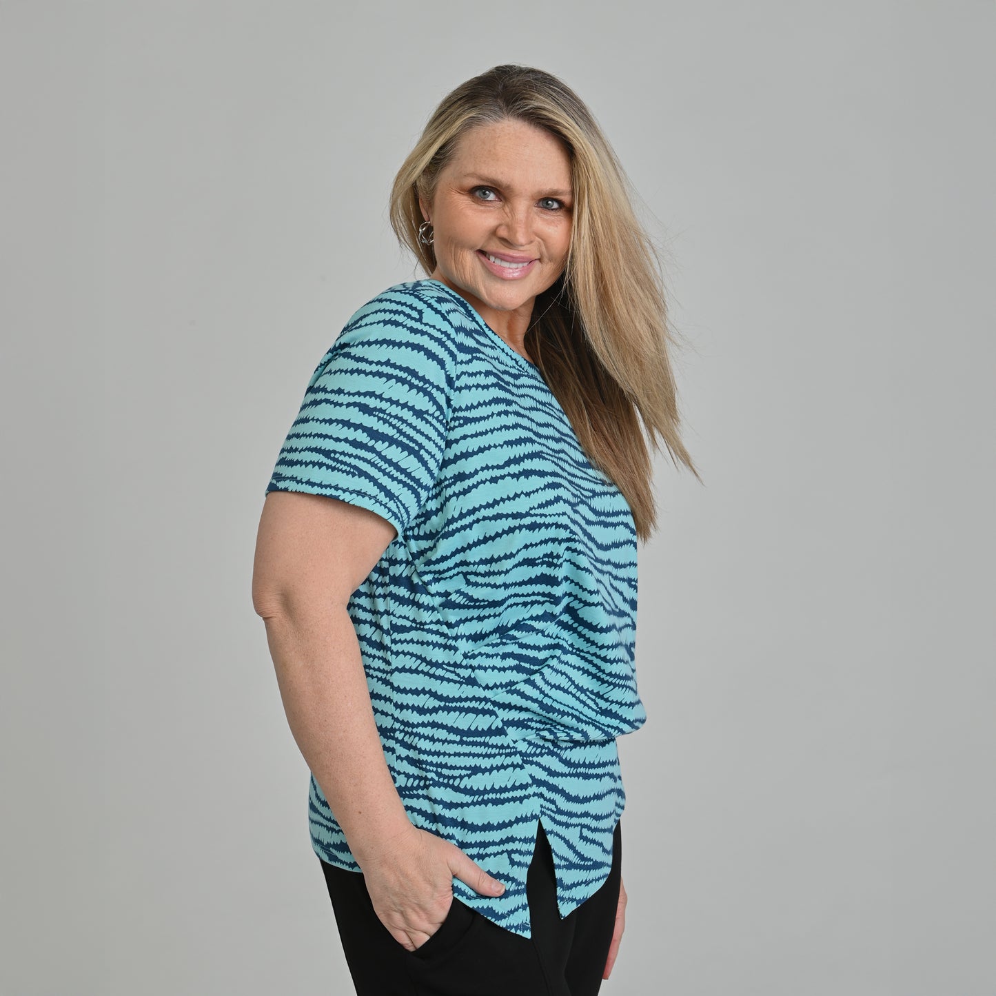 Blue Radiance Side Detail Women