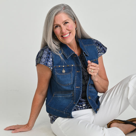 Medium Wash Front Detail Missy