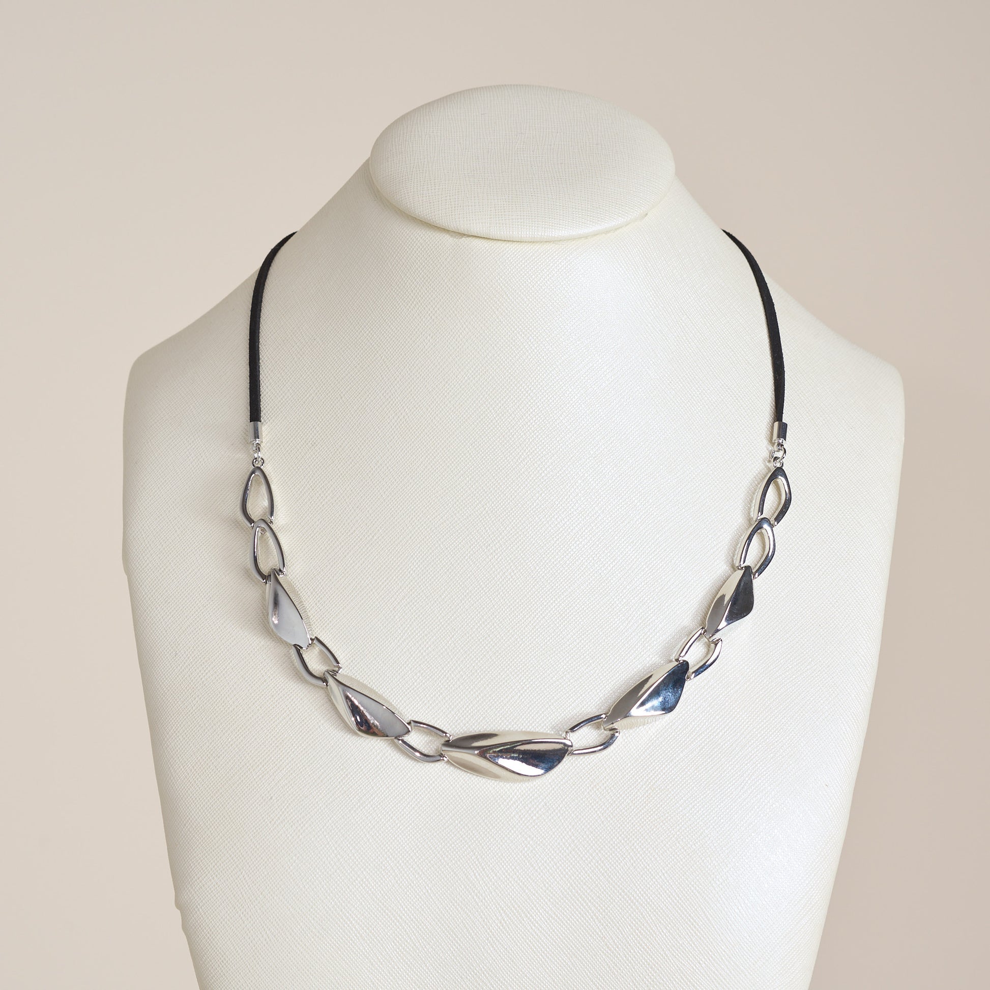Silver Front Detail