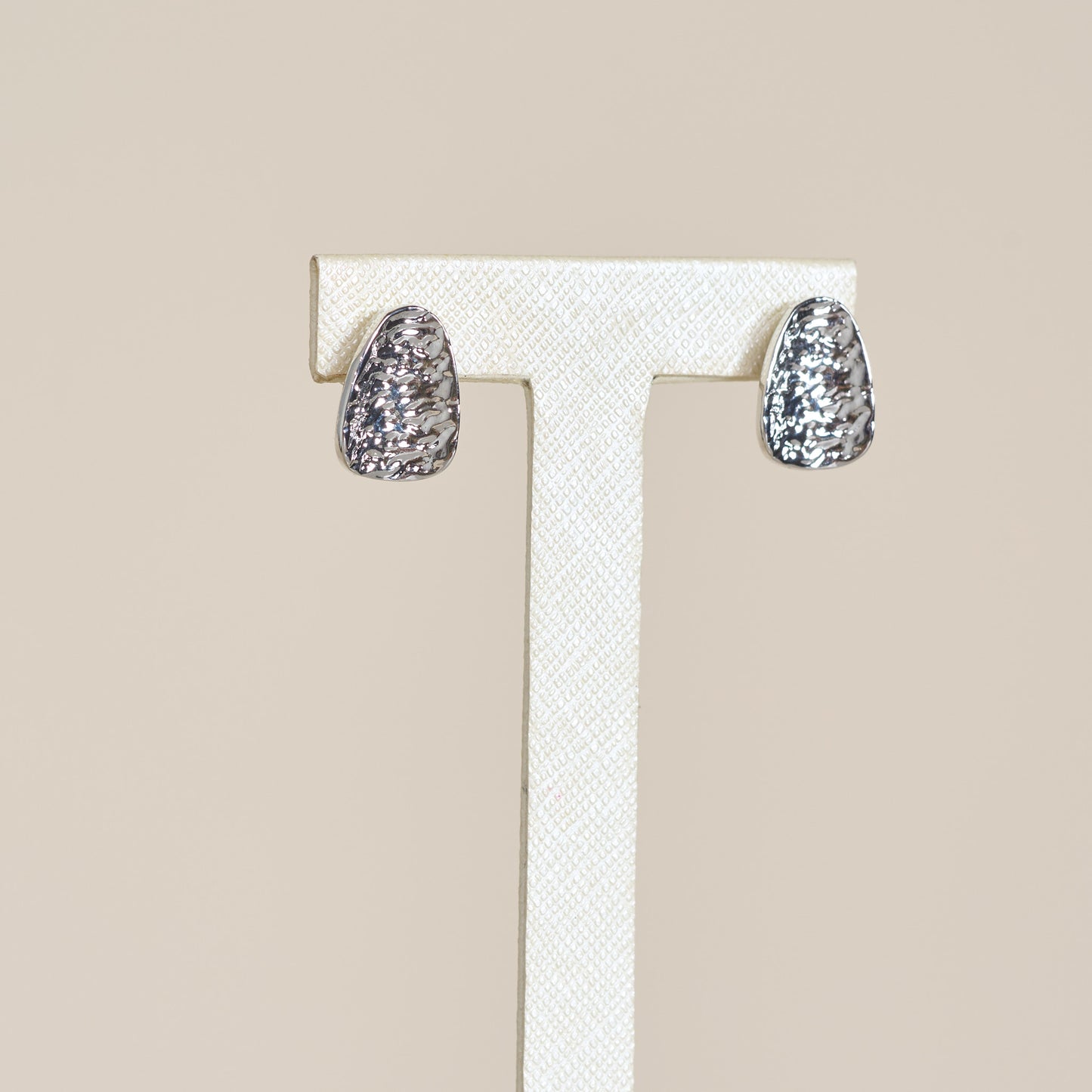 Silver Front Detail