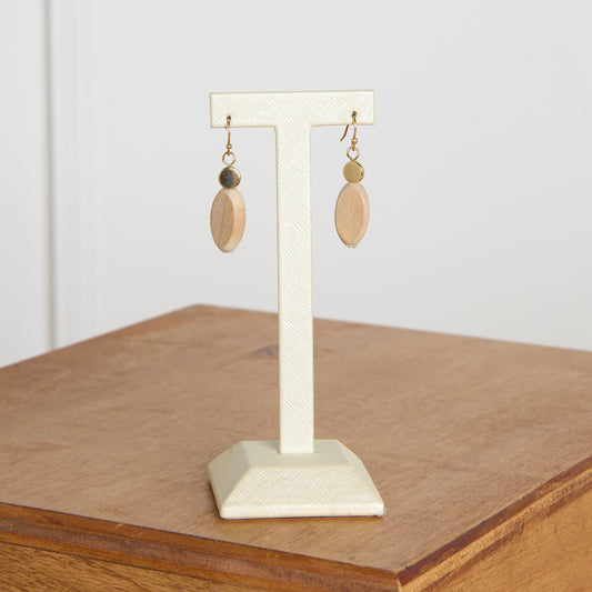 Neutral Detail