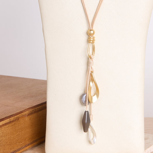 Neutral Detail