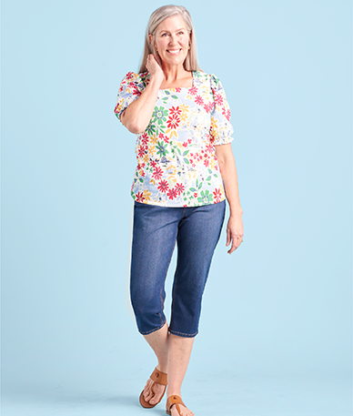 Featuring a floral print puff sleeve tee and denim skimmer.