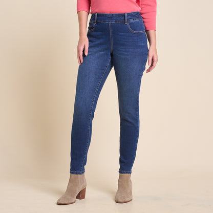 Dark Stonewash Front Detail Missy