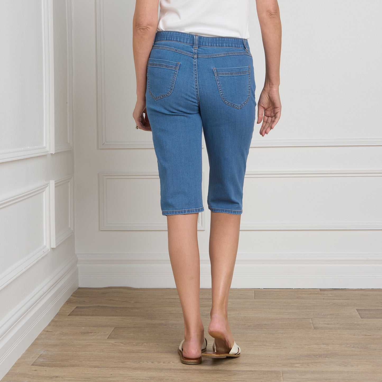 Medium Stonewash Back Detail Missy