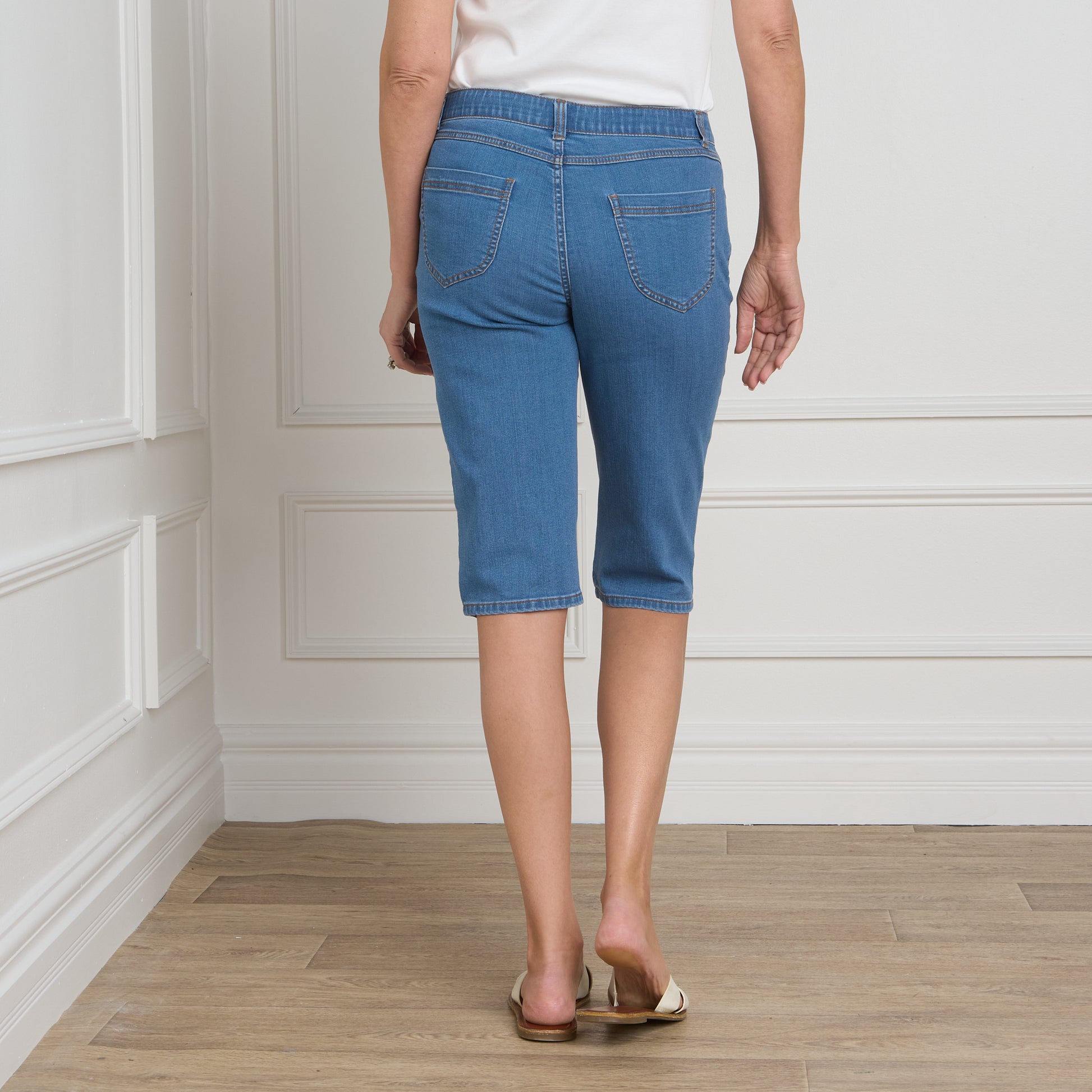 Medium Stonewash Back Detail Missy