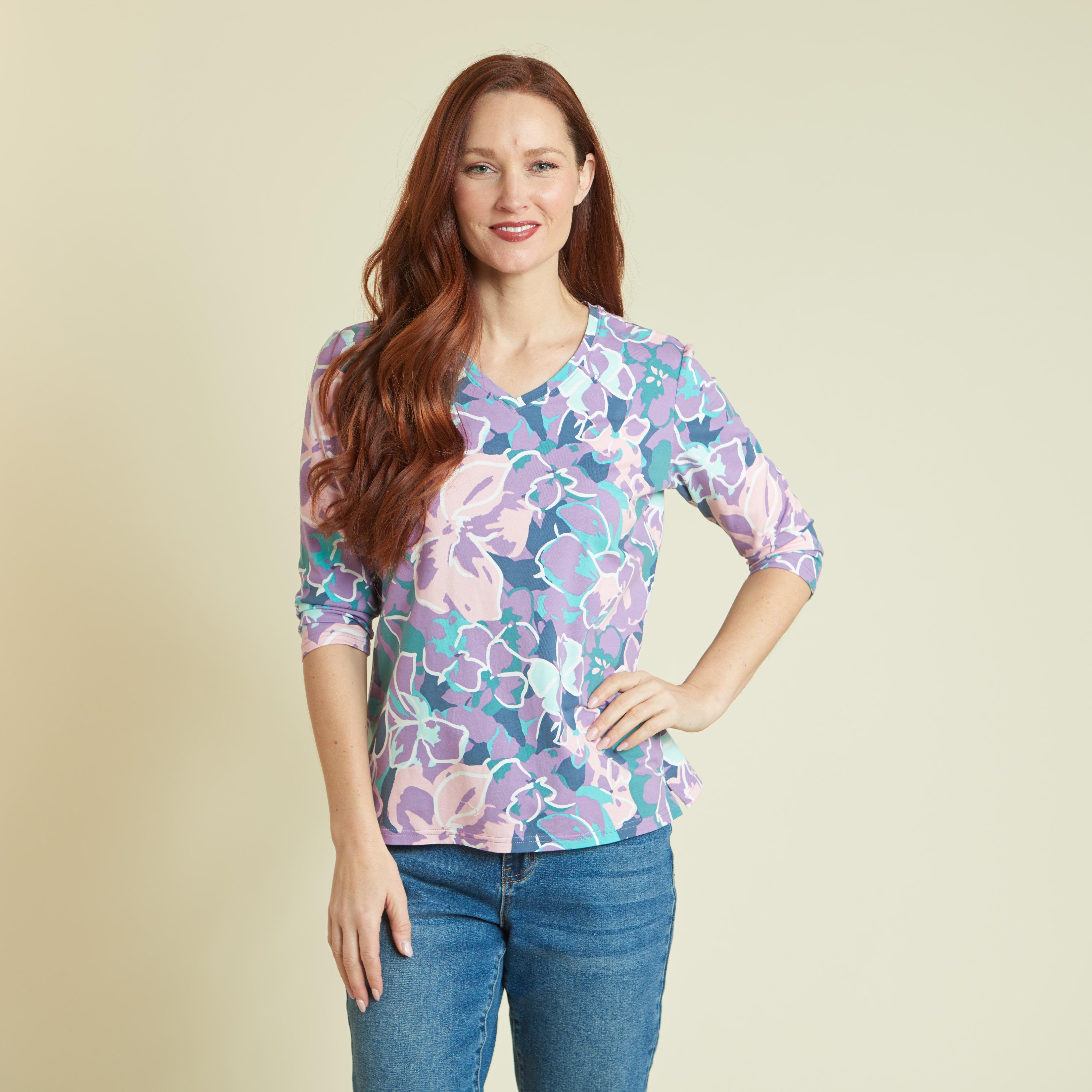 Abstract Floral Print V Neck 3/4 Sleeve Tee – Christopher & Banks