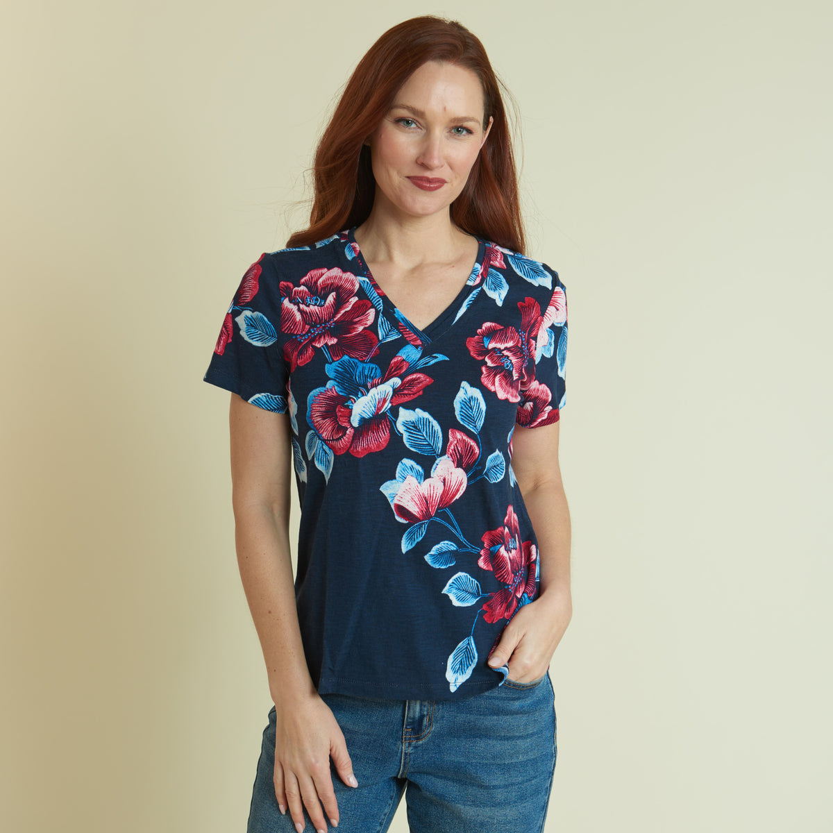 Placed Floral Print V Neck Short Sleeve Tee – Christopher & Banks