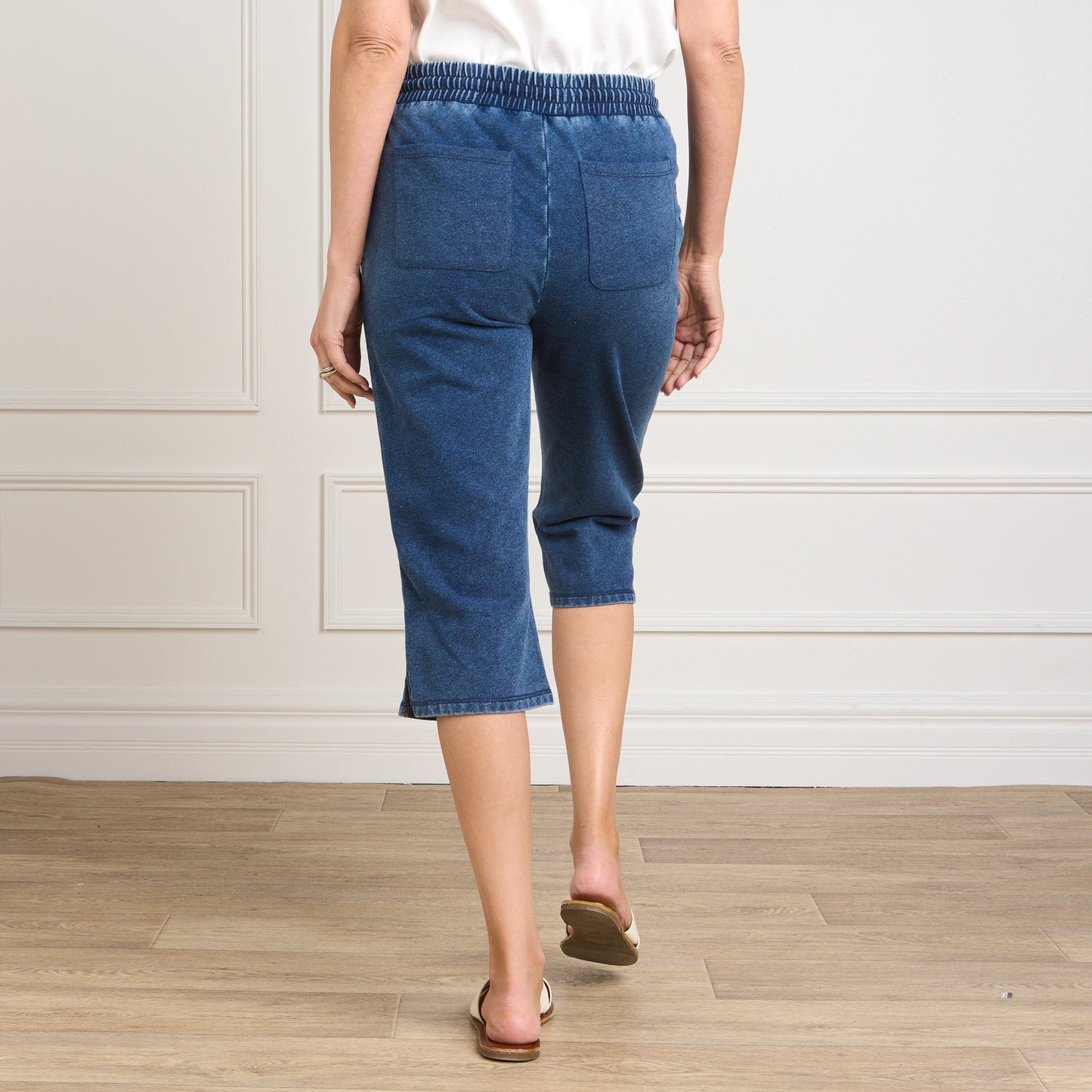 Medium Stonewash Back Detail Missy