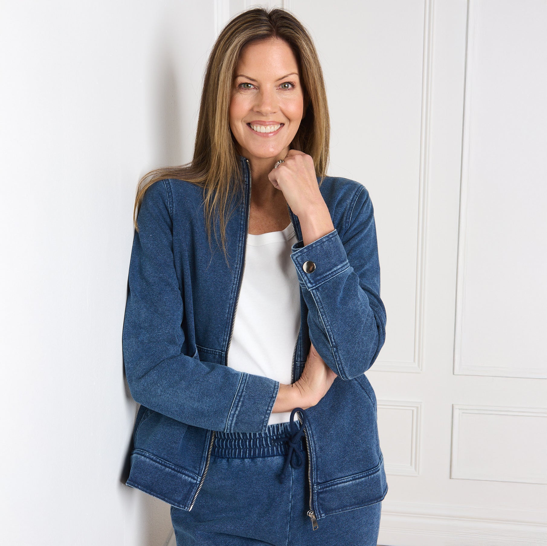 Medium Stonewash Front Detail Missy