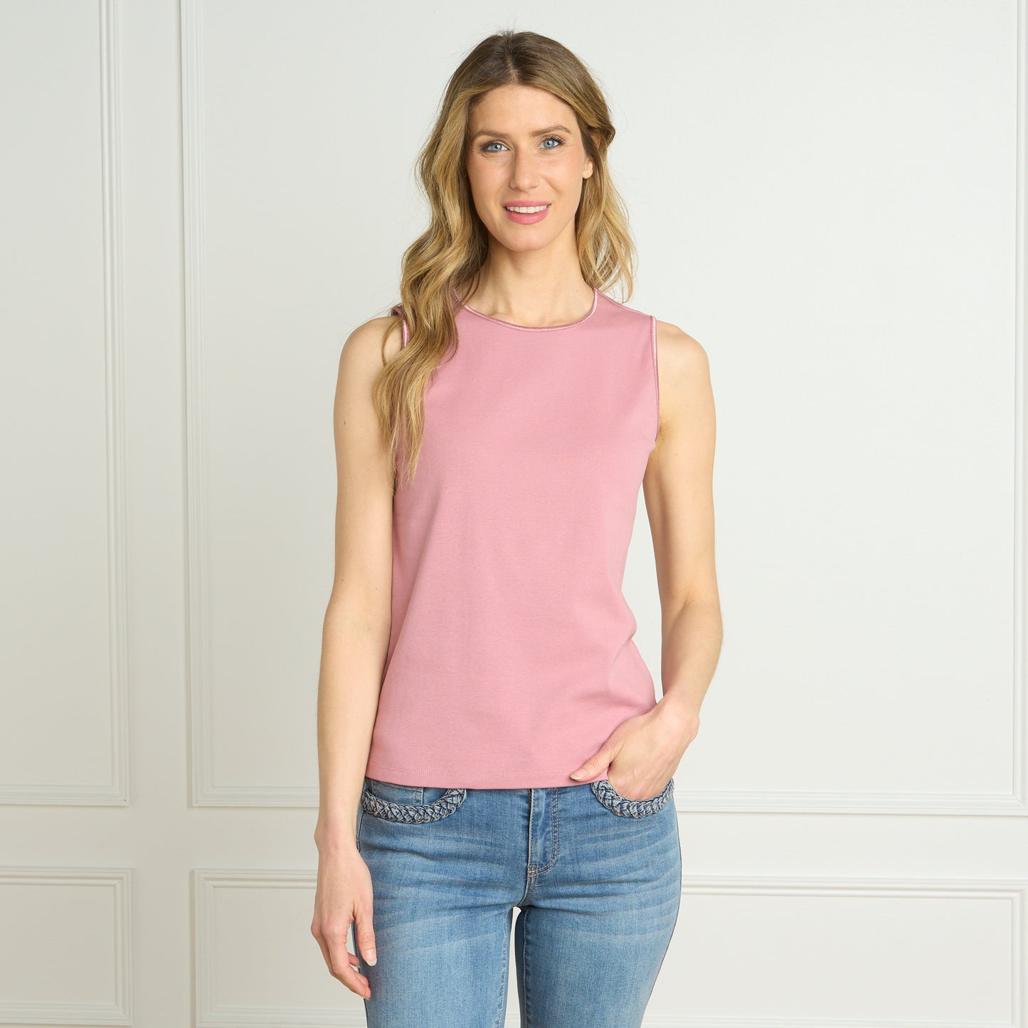 Nostalgia Rose Front Detail Missy