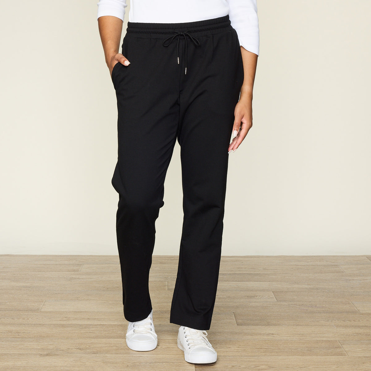 Black Front Detail Missy