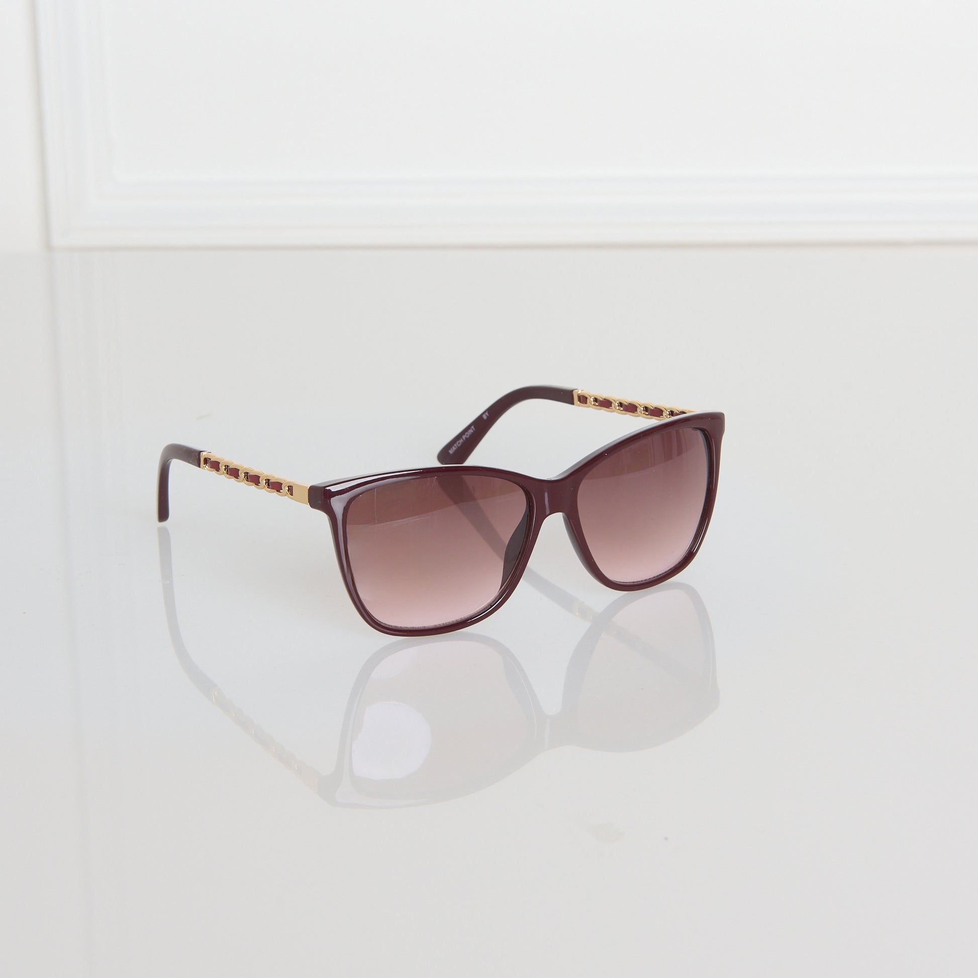 Burgundy Detail
