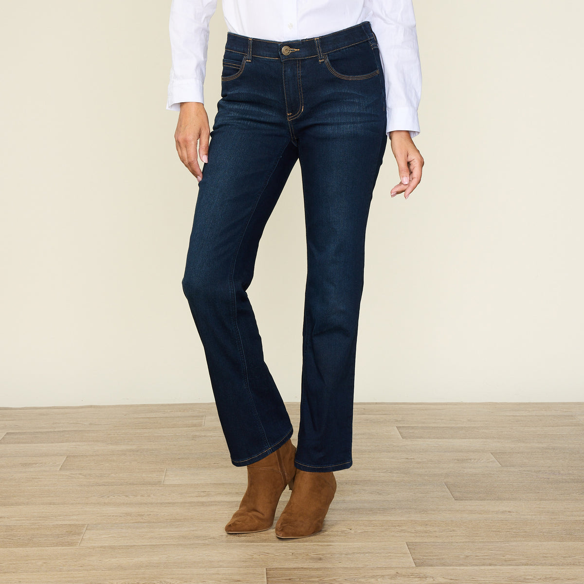 Dark Stonewash Front Detail Missy