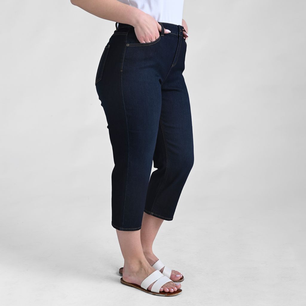 Everyday Denim Relaxed Fit Capri