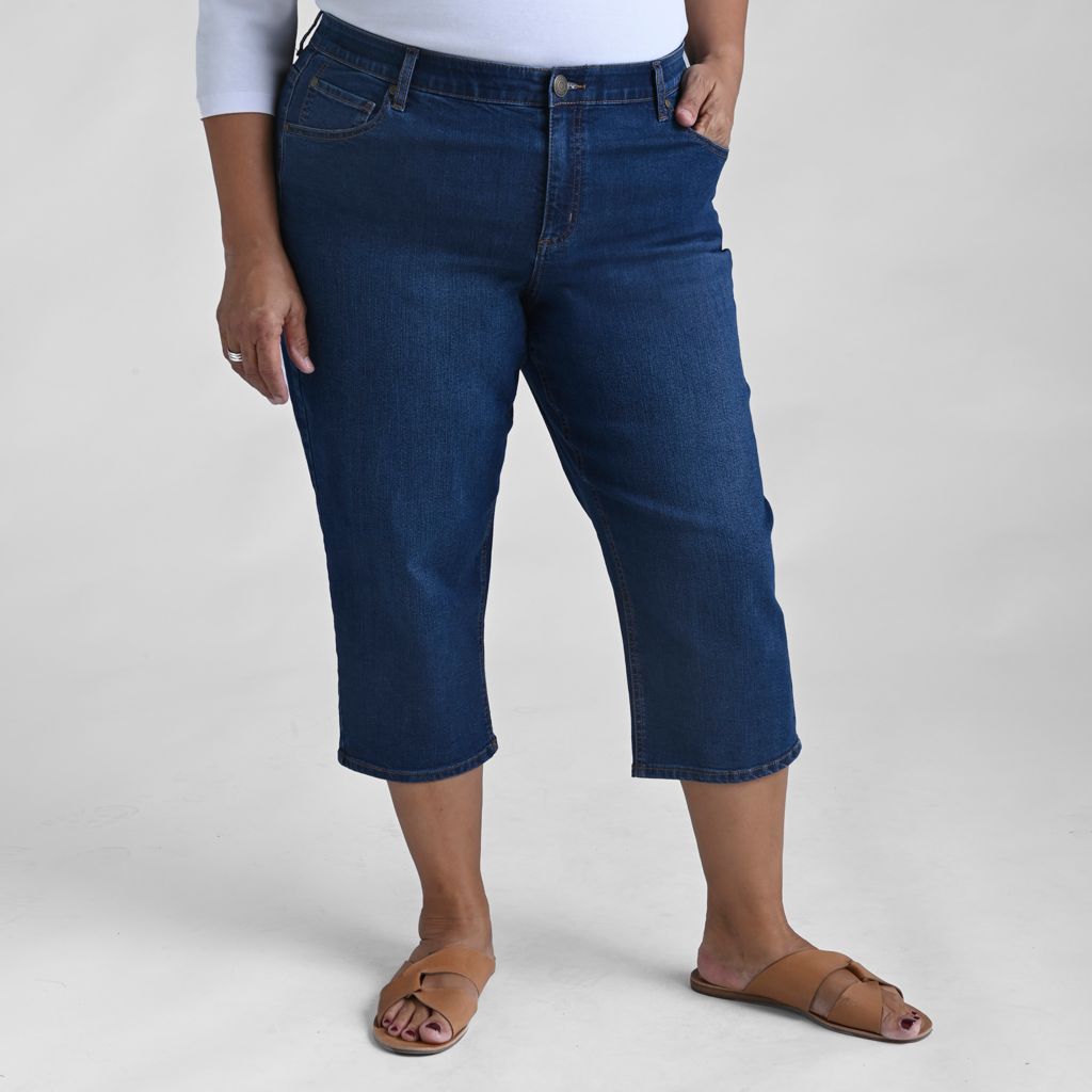 Everyday Denim Relaxed Fit Capri