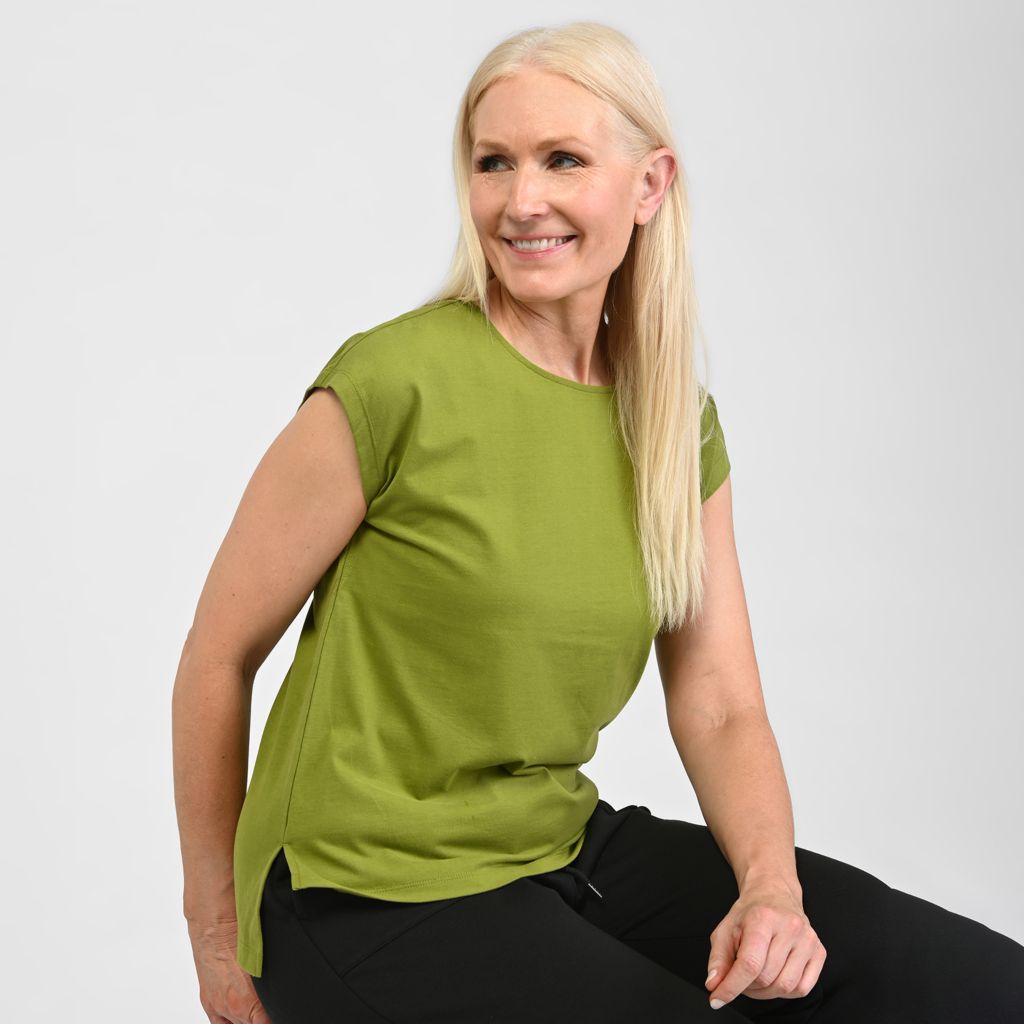 Relaxed Restyled Step Hem Tee