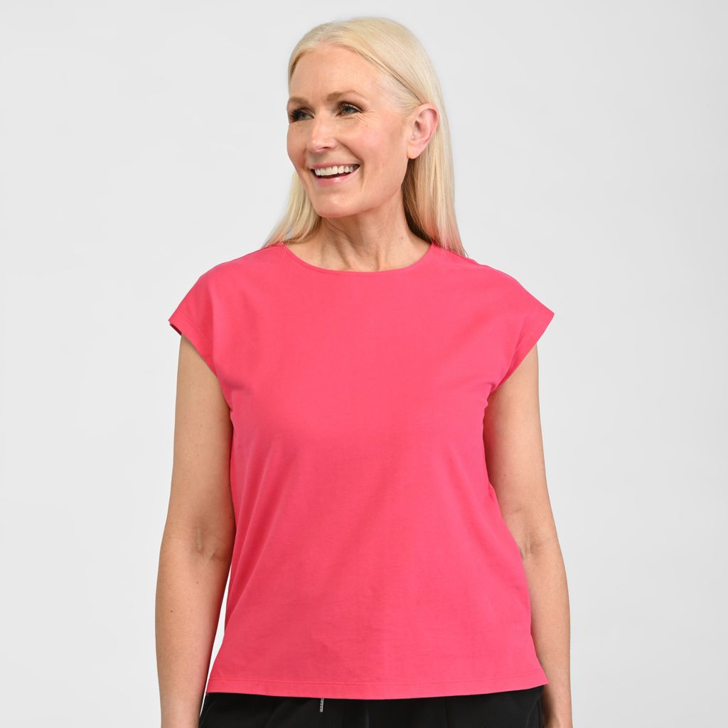 Relaxed Restyled Step Hem Tee