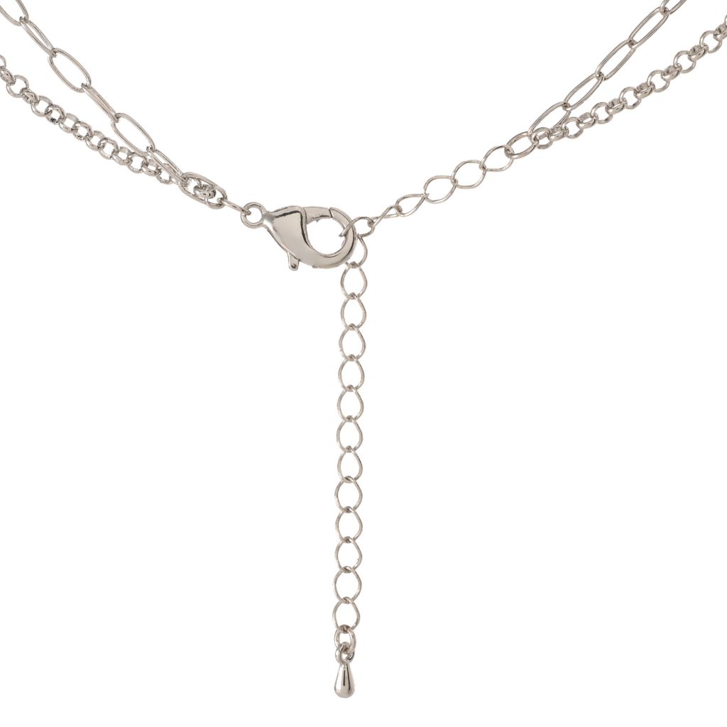 Silver Clasp Detail