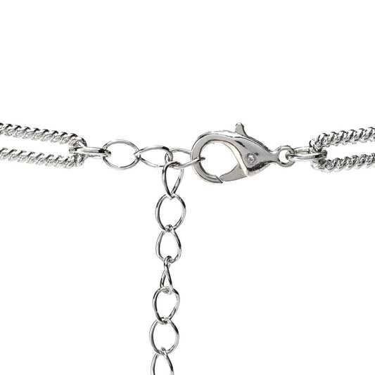 Clasp Detail