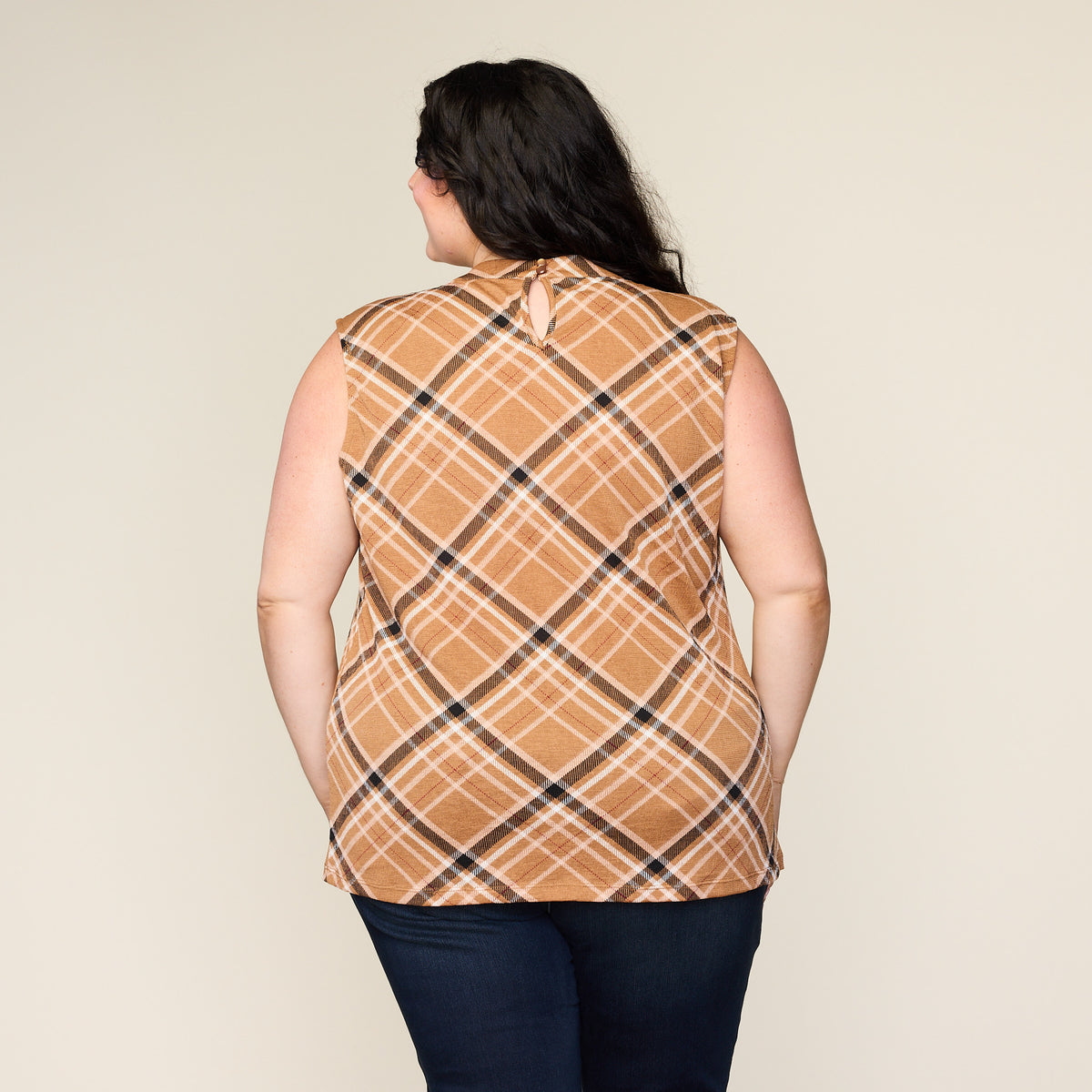 Cinnamon Swirl Back Detail Women