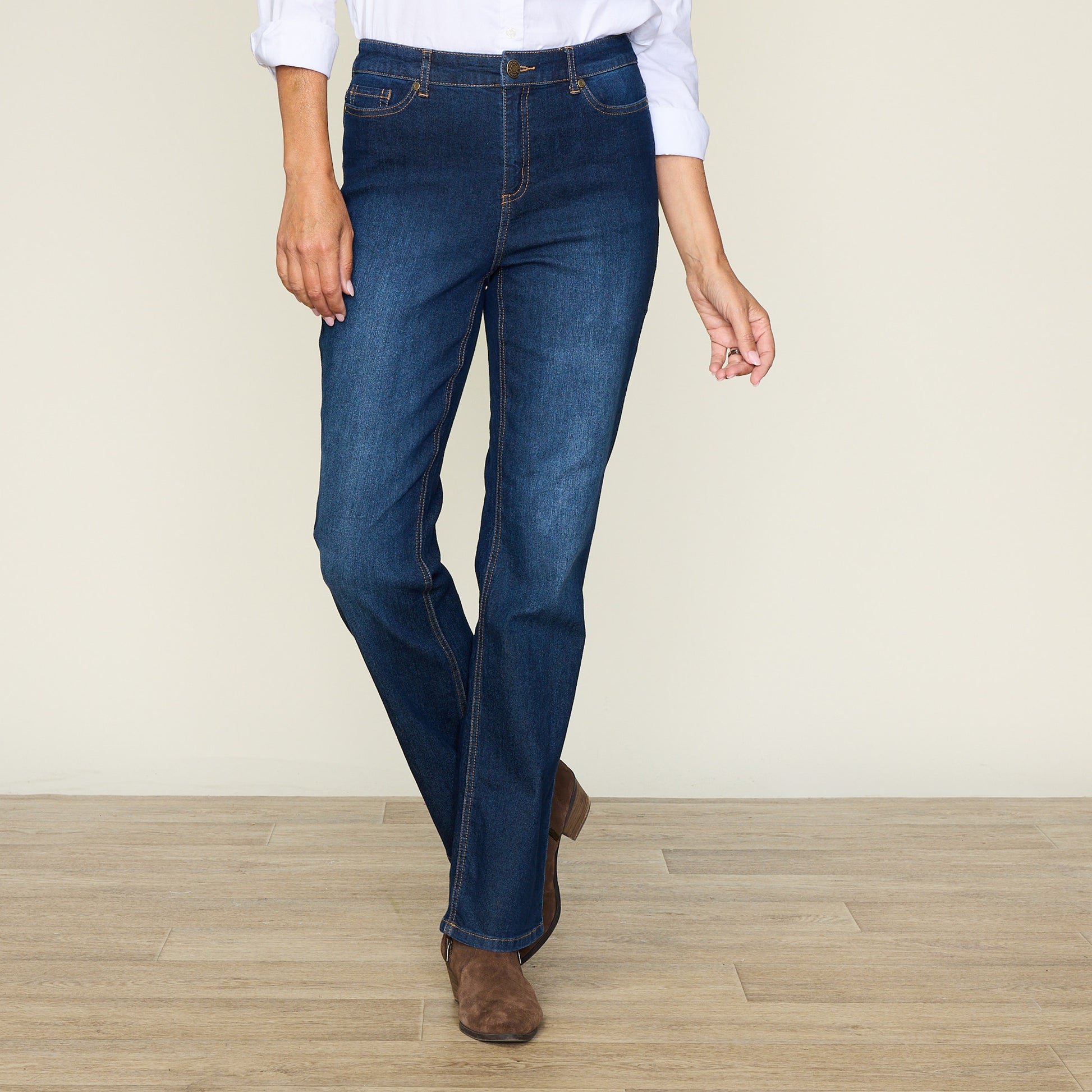 Dark Stonewash Front Detail Missy