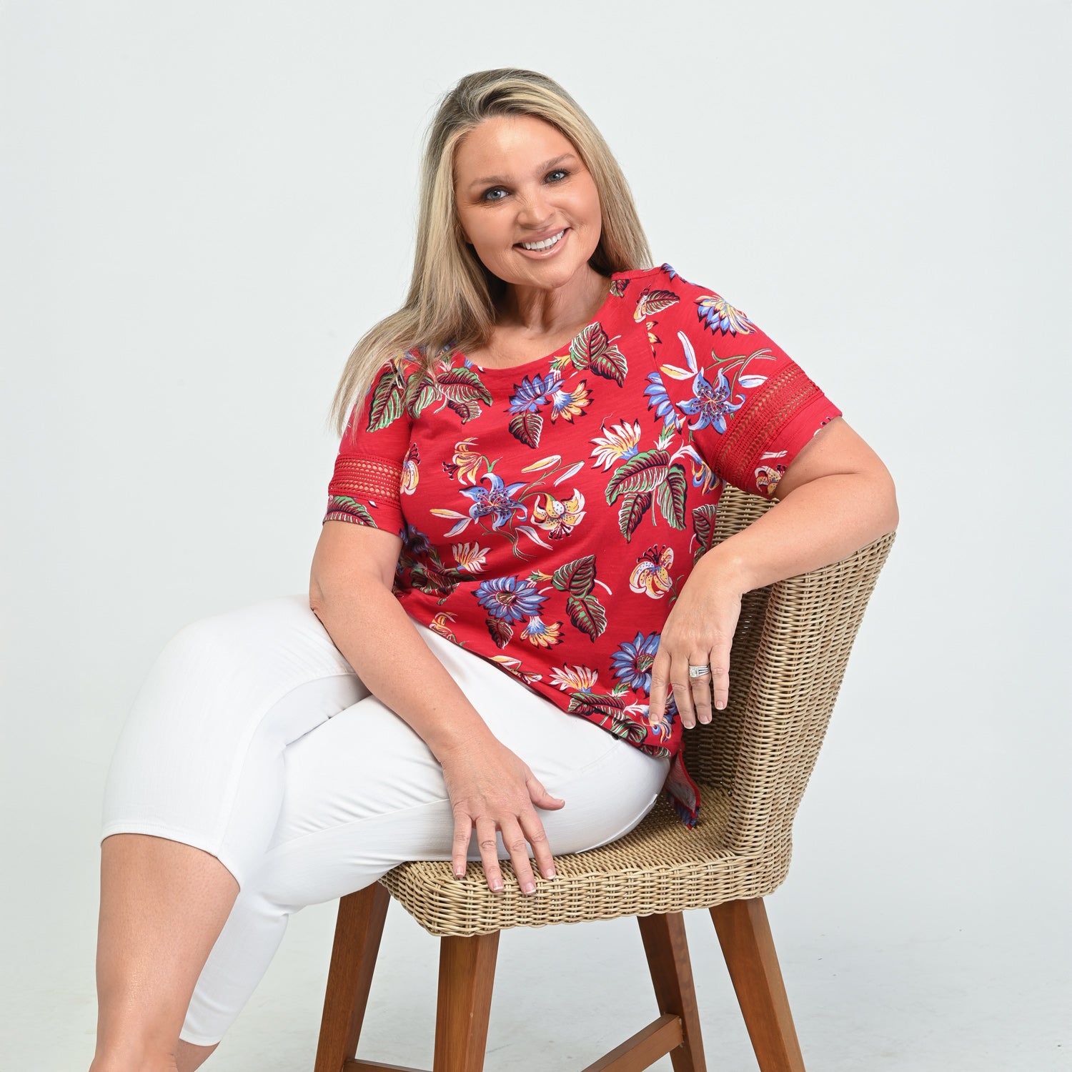 Red Geranium Front Detail Women