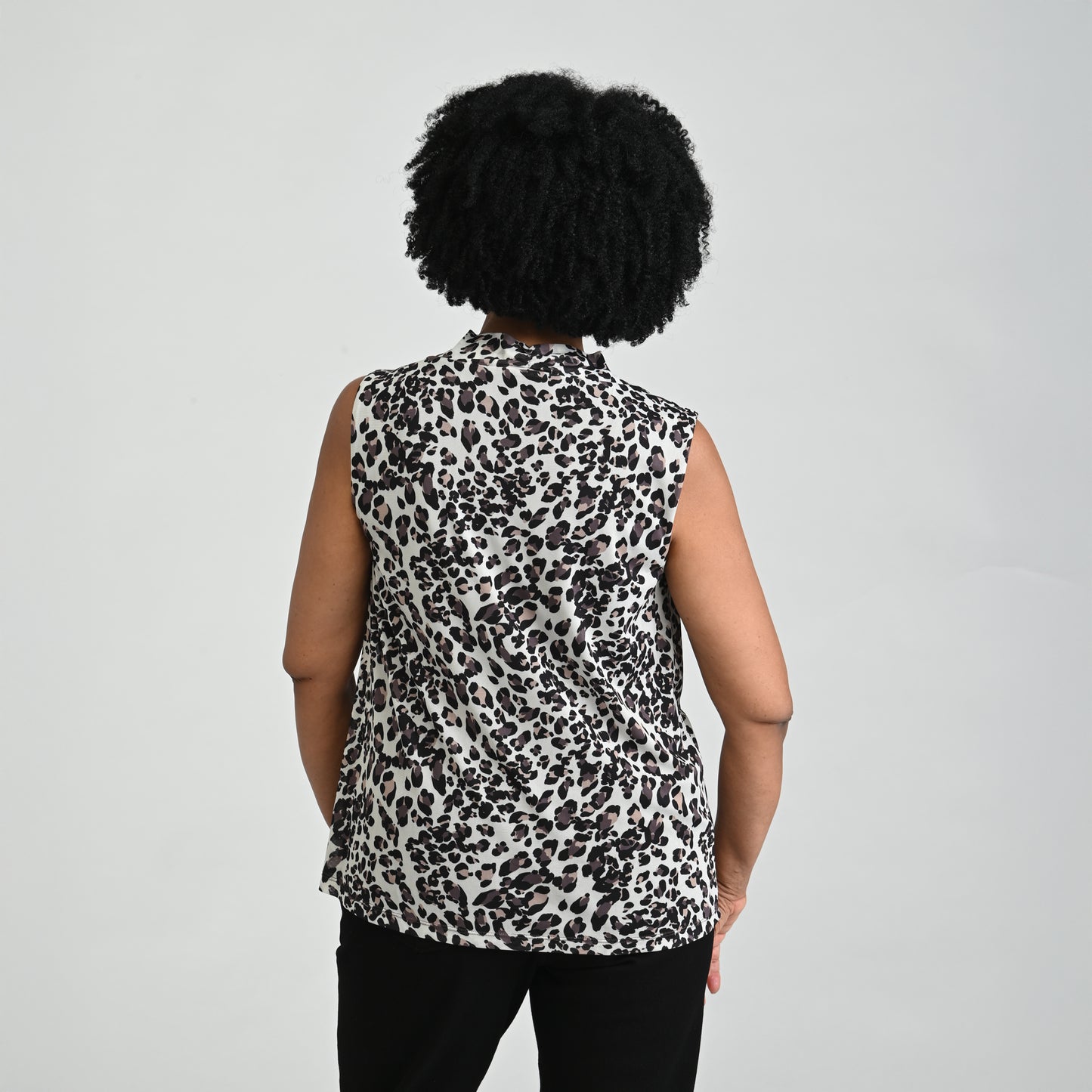 Antique White Back Detail Missy