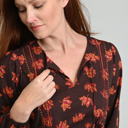 Coffee Bean Neckline Detail Missy