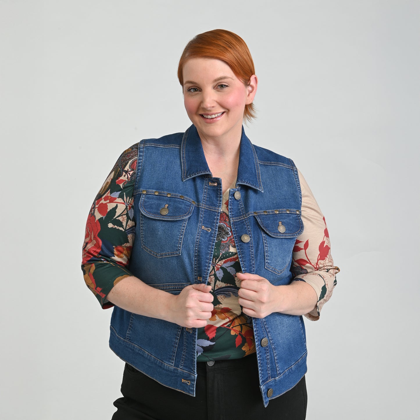 Medium Wash Front Detail Women