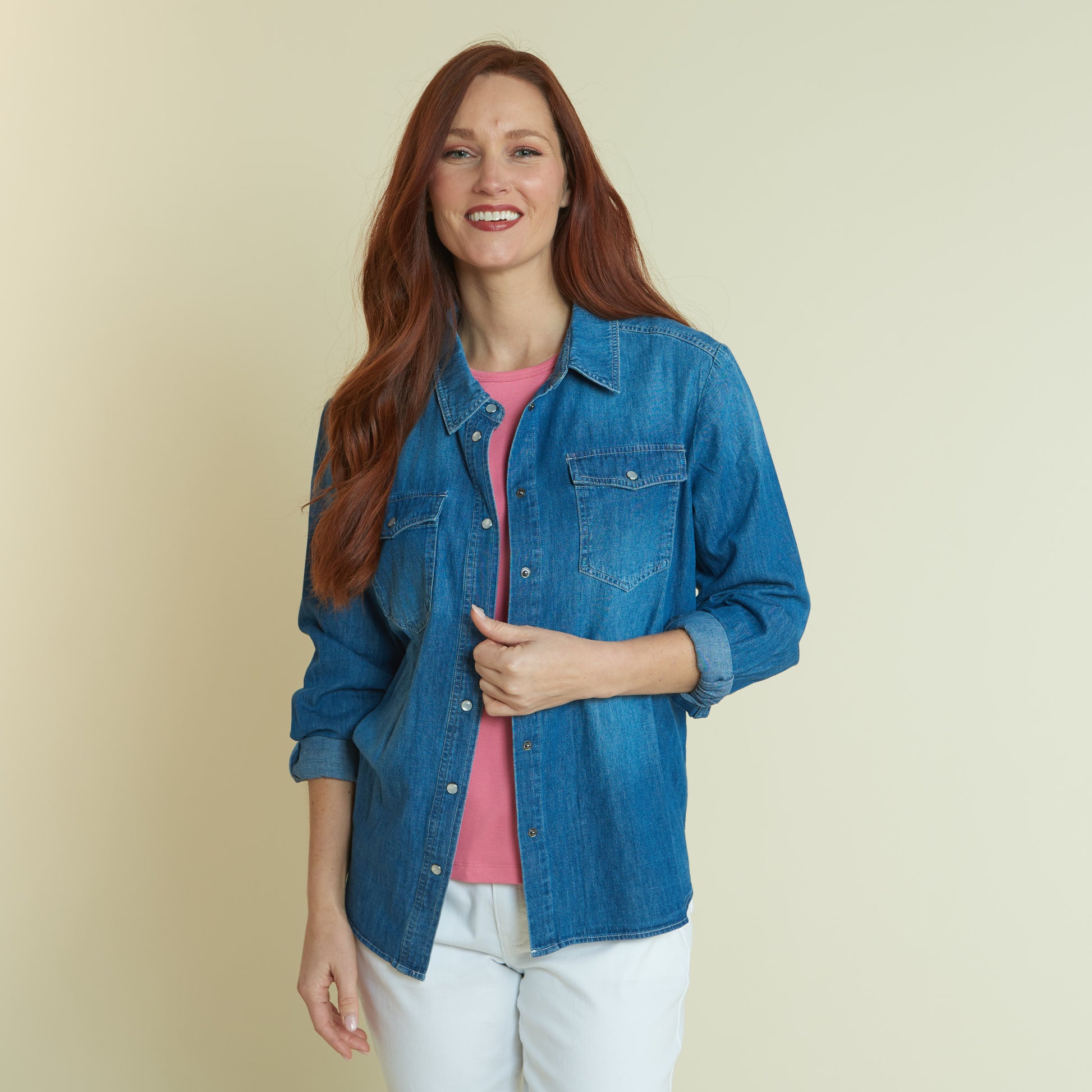 Medium Wash Front Detail Missy