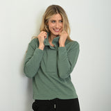 Laurel Wreath Front Detail Missy