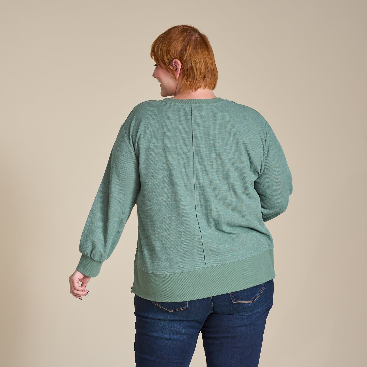 Laurel Wreath Back Detail Women
