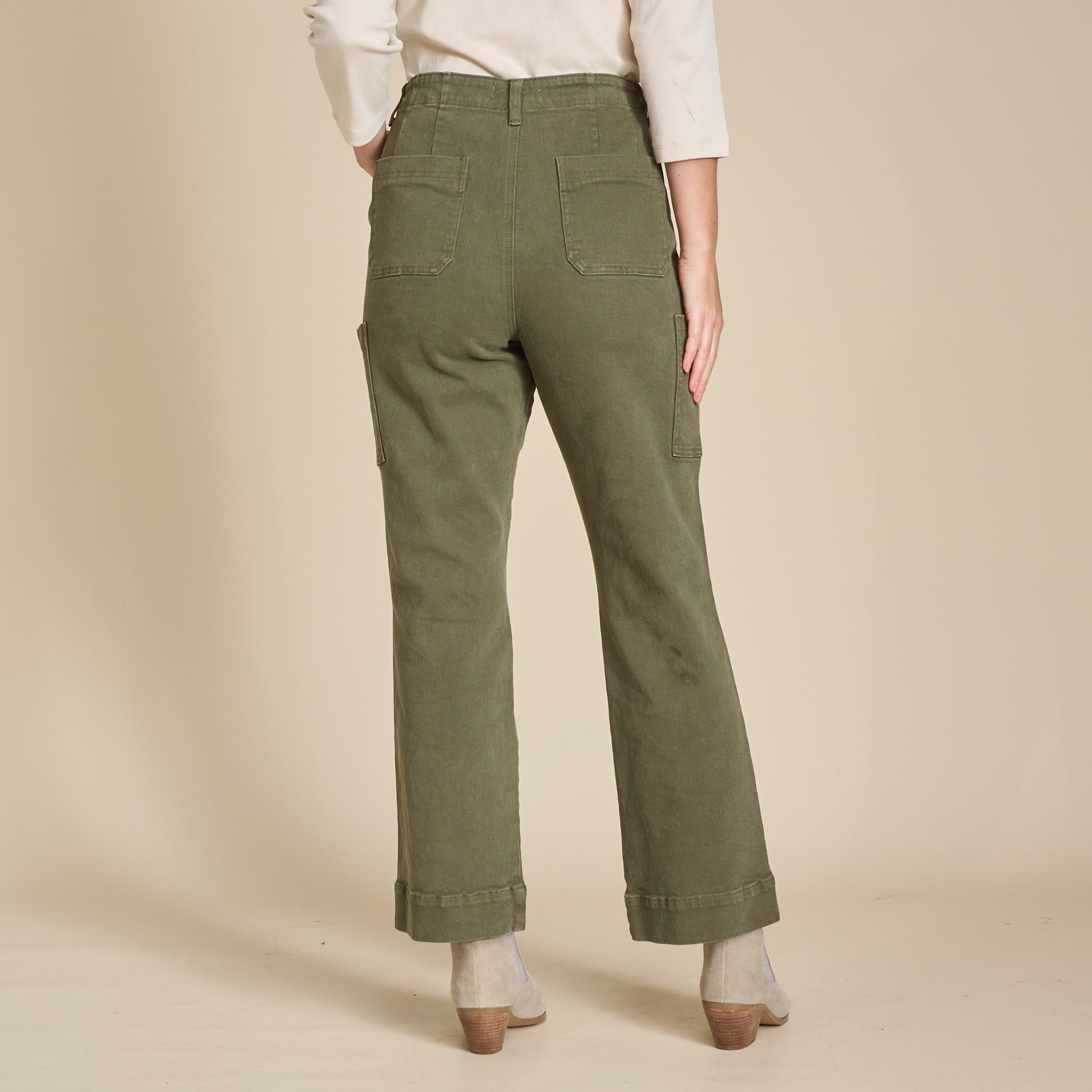 Green Isle Back Detail Missy