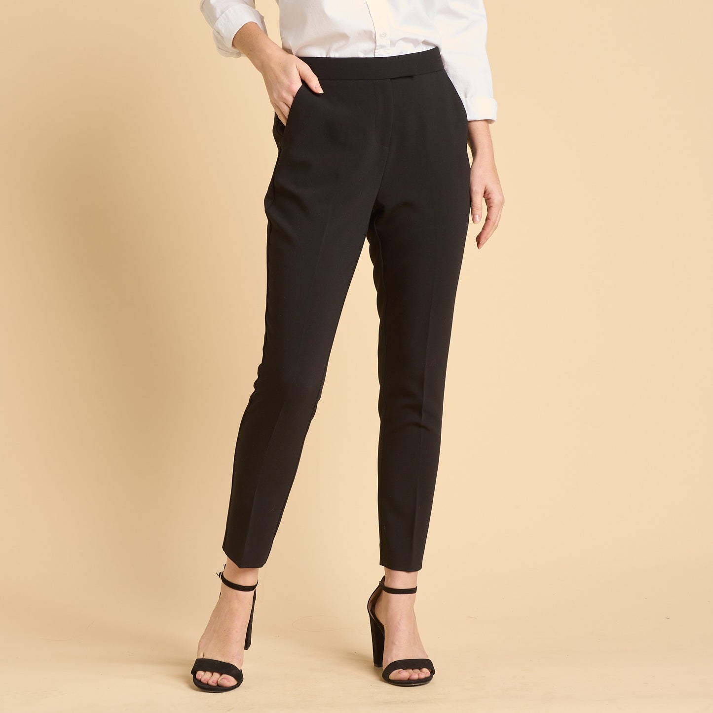 Black Front Detail Missy